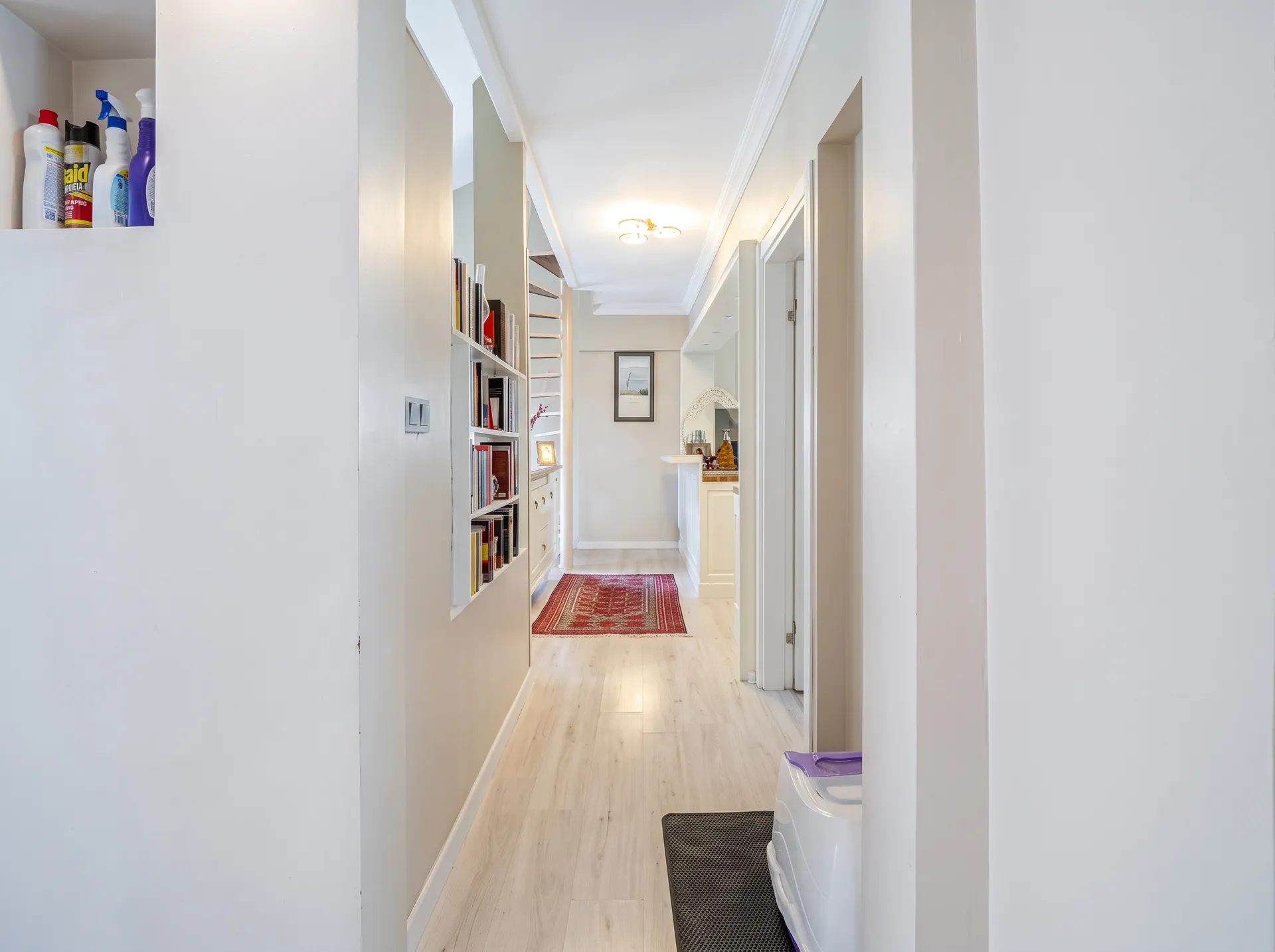 URLA BADEMLER HEKİMKÖYDE HAVUZ KARŞISI KİRALIK 3+1 VİLLA