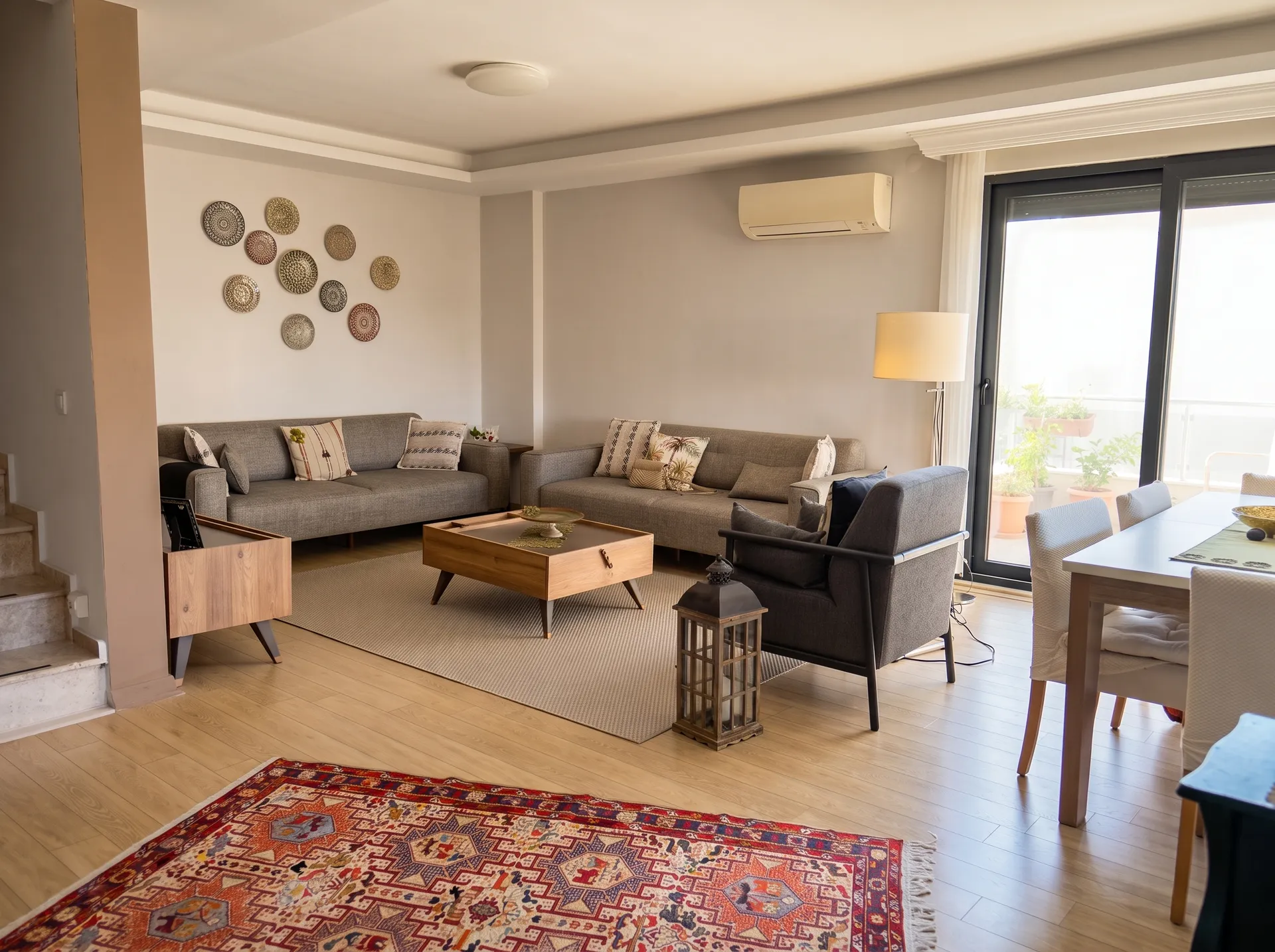 YELKİ’DE KENT KOLEJİ ARKASINDA 350 M² ARSALI VİLLA