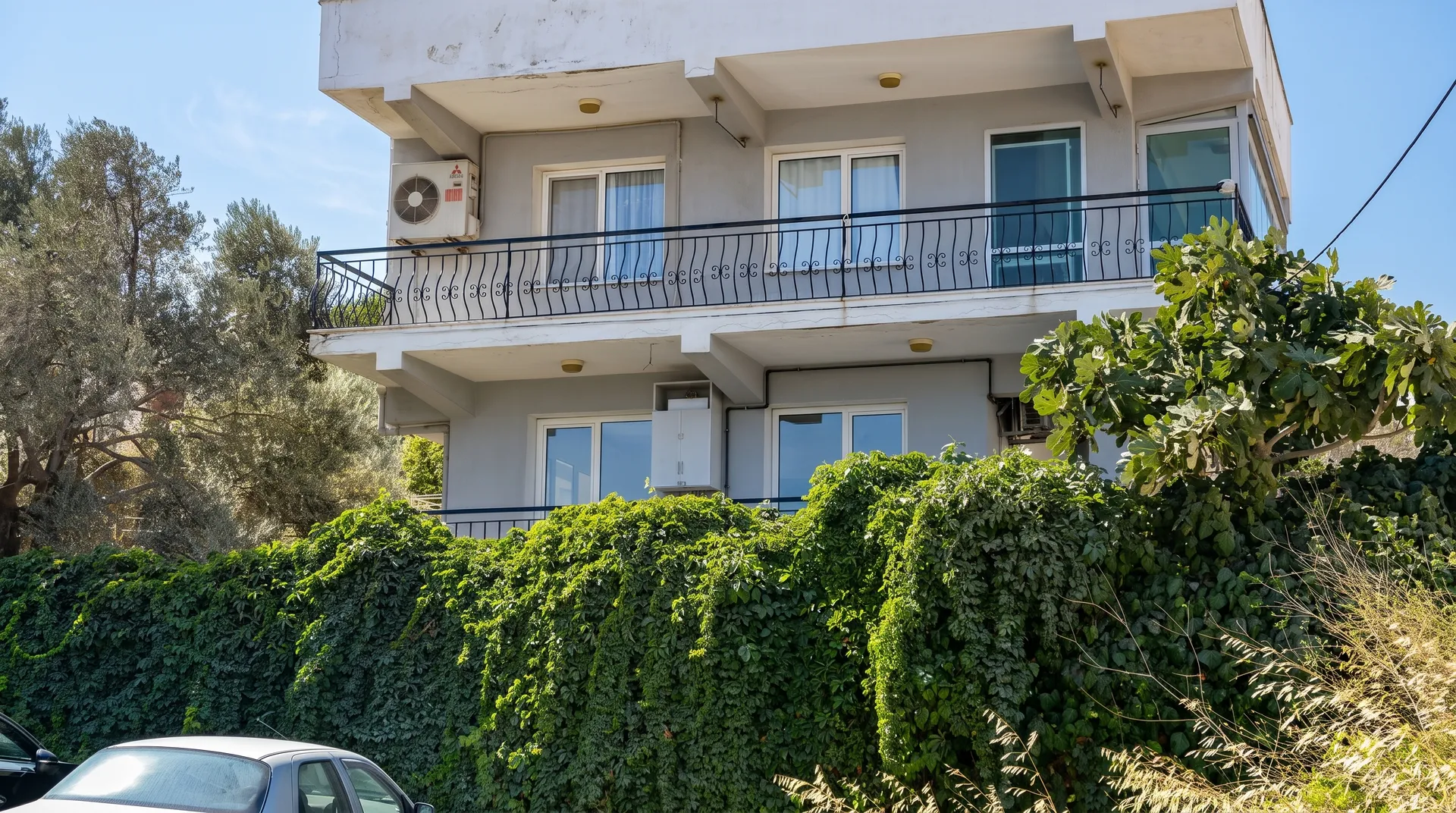 URLA’NIN KALBİNE YAKIN PRESTİJLİ VE ÇOK YÖNLÜ KİRALIK
