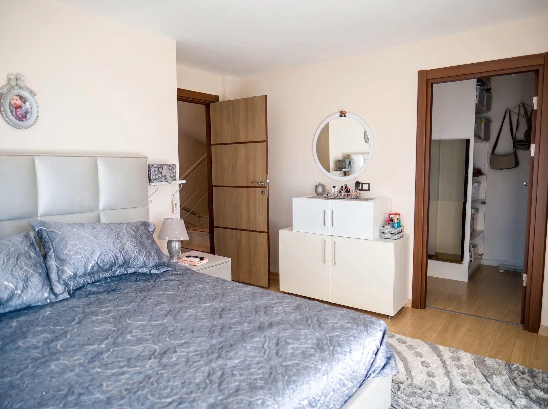 YELKİ’DE KENT KOLEJİ ARKASINDA 350 M² ARSALI VİLLA