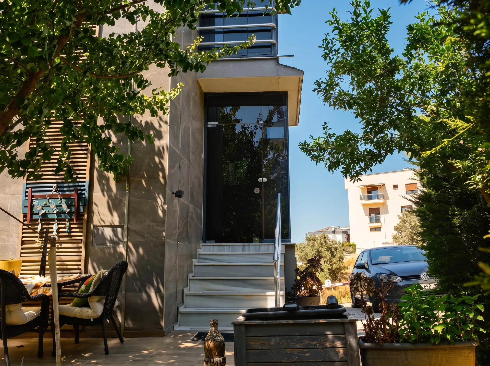 YELKİ’DE KENT KOLEJİ ARKASINDA 350 M² ARSALI VİLLA