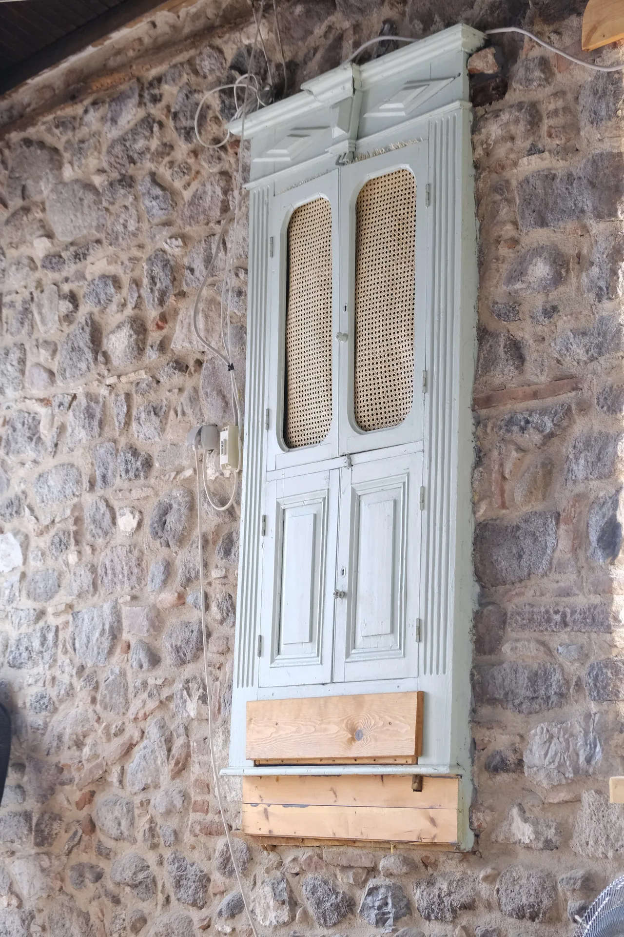 URLA GÜLBAHÇE’DE TARİHİ SARNIÇLI RUM EVİ