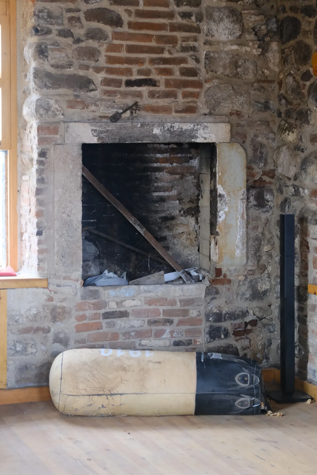 URLA GÜLBAHÇE’DE TARİHİ SARNIÇLI RUM EVİ