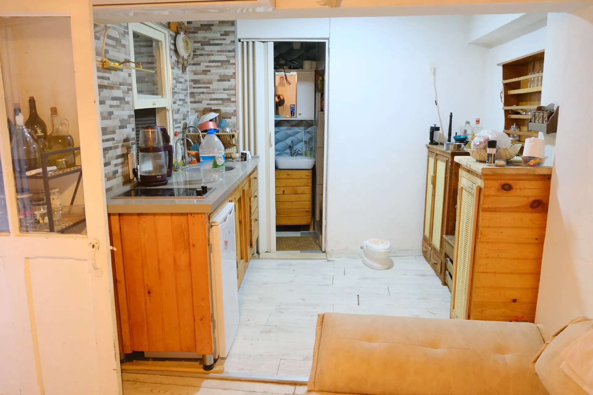 URLA GÜLBAHÇE’DE TARİHİ SARNIÇLI RUM EVİ
