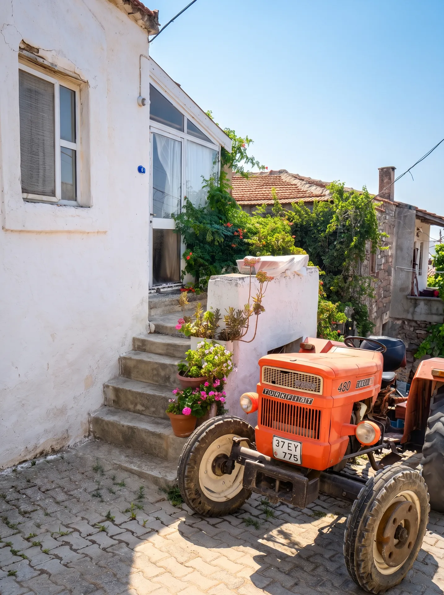 ildiriRE (12) ÇEŞME ILDIR’IN KALBİNDE TESCİLLİ TARİHİ RUM EVİ