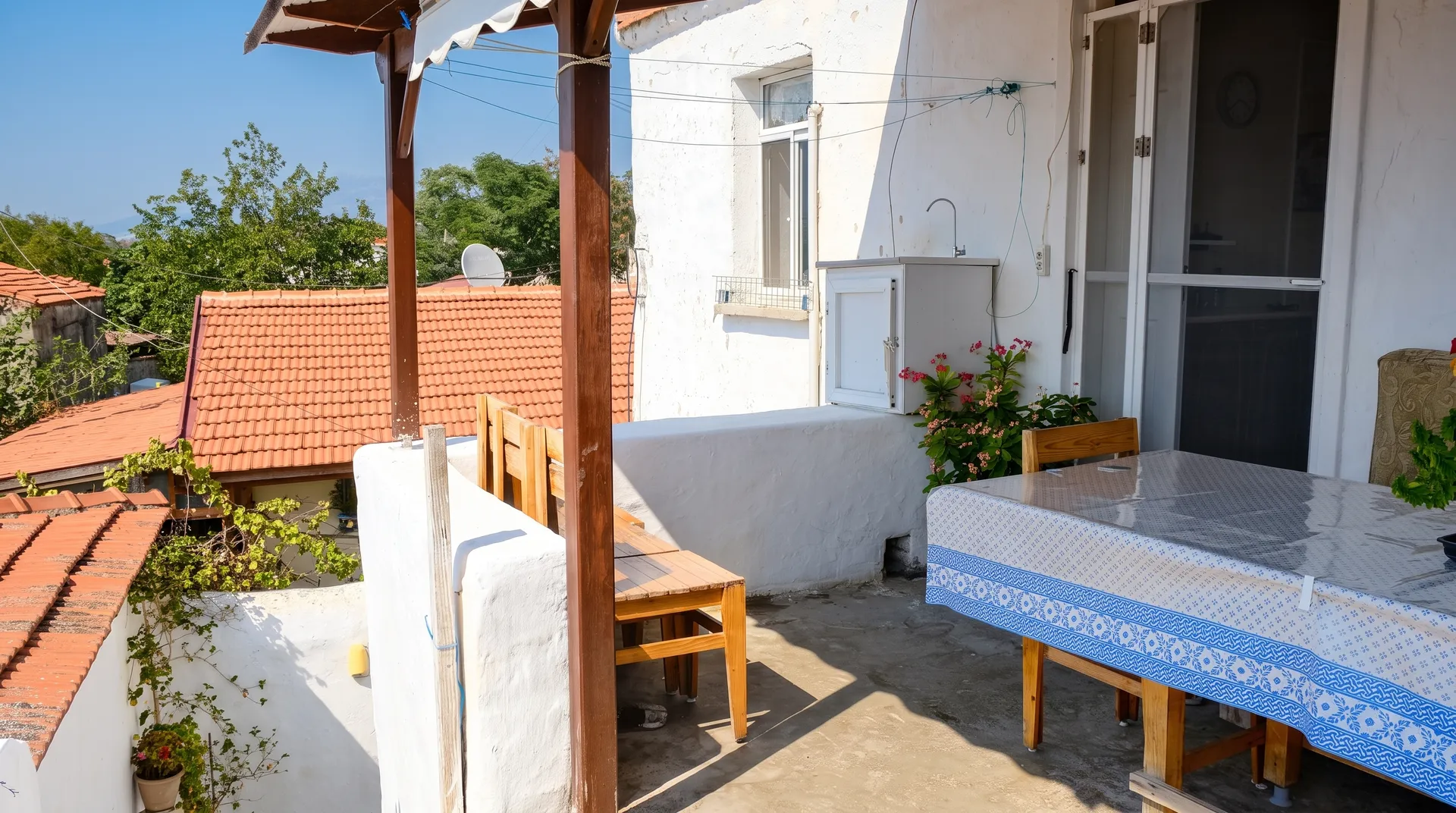 ildiriRE (19) ÇEŞME ILDIR’IN KALBİNDE TESCİLLİ TARİHİ RUM EVİ