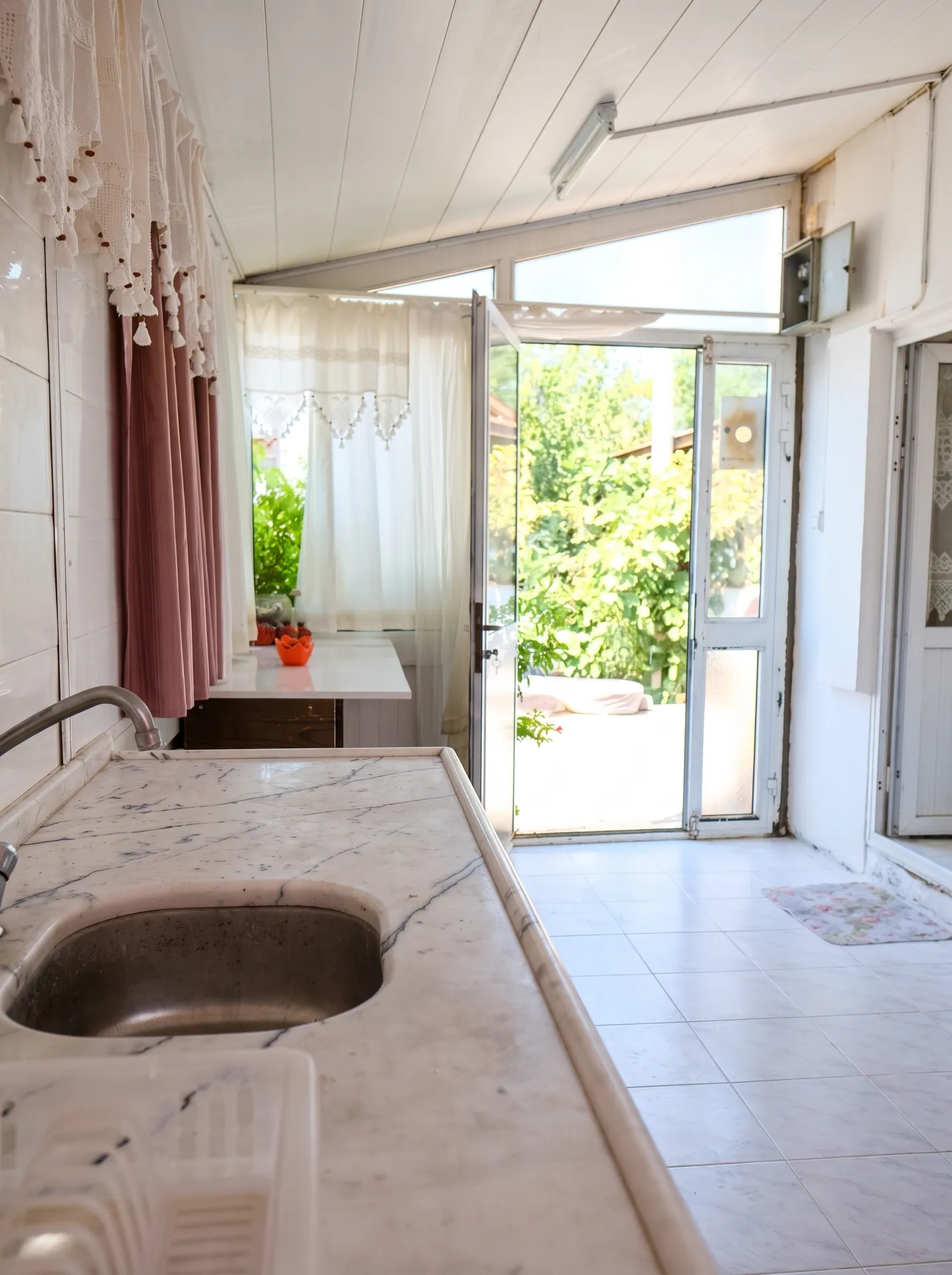 ildiriRE (36) ÇEŞME ILDIR’IN KALBİNDE TESCİLLİ TARİHİ RUM EVİ