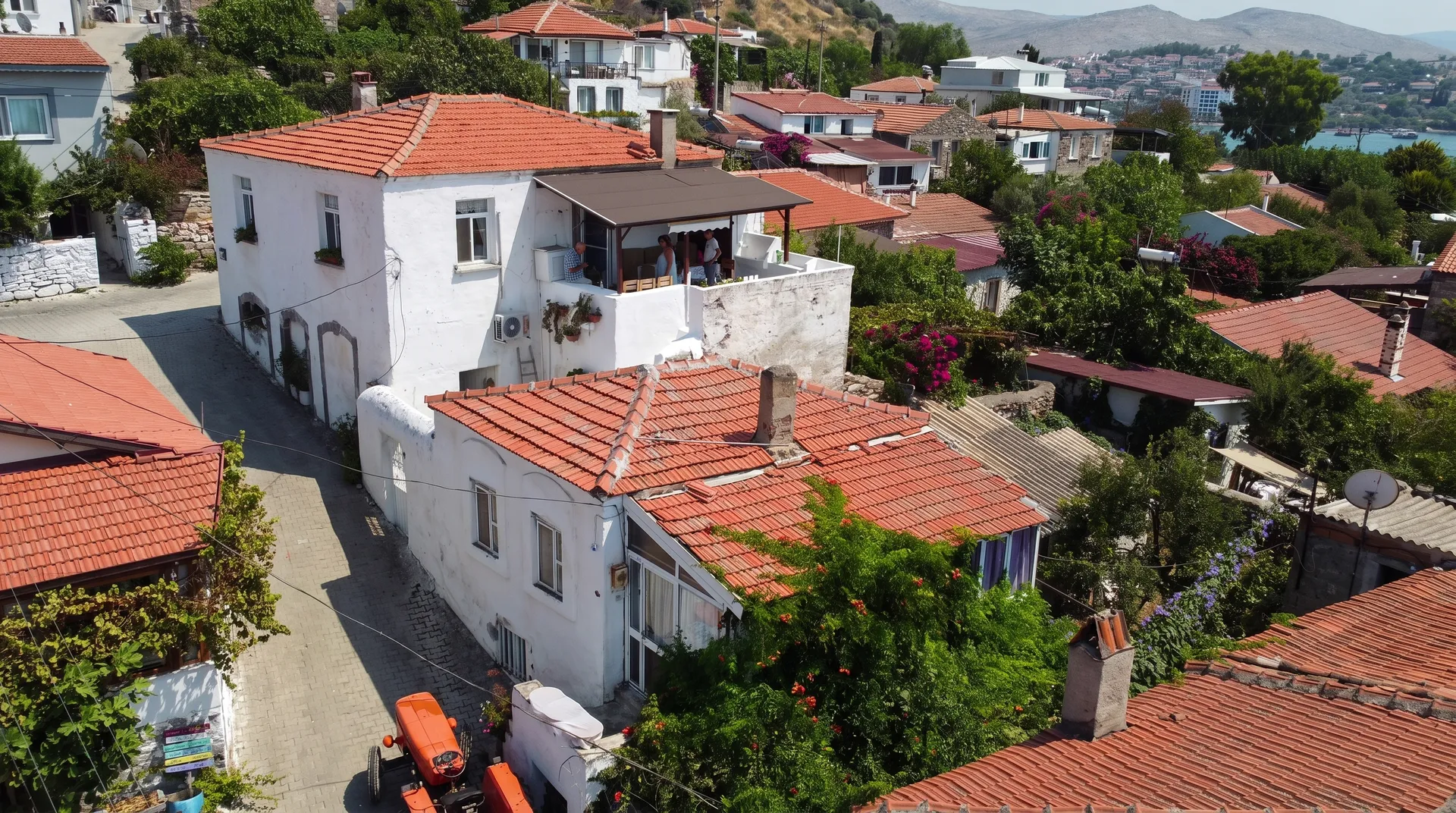 ildiriRE (43) ÇEŞME ILDIR’IN KALBİNDE TESCİLLİ TARİHİ RUM EVİ