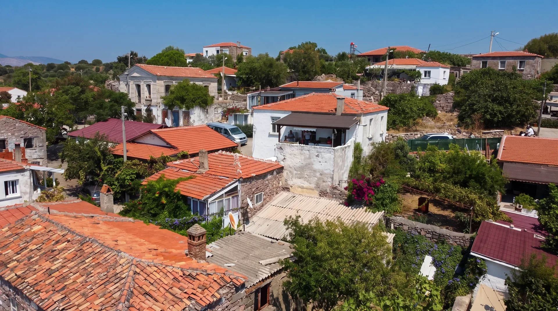 ildiriRE (46) ÇEŞME ILDIR’IN KALBİNDE TESCİLLİ TARİHİ RUM EVİ