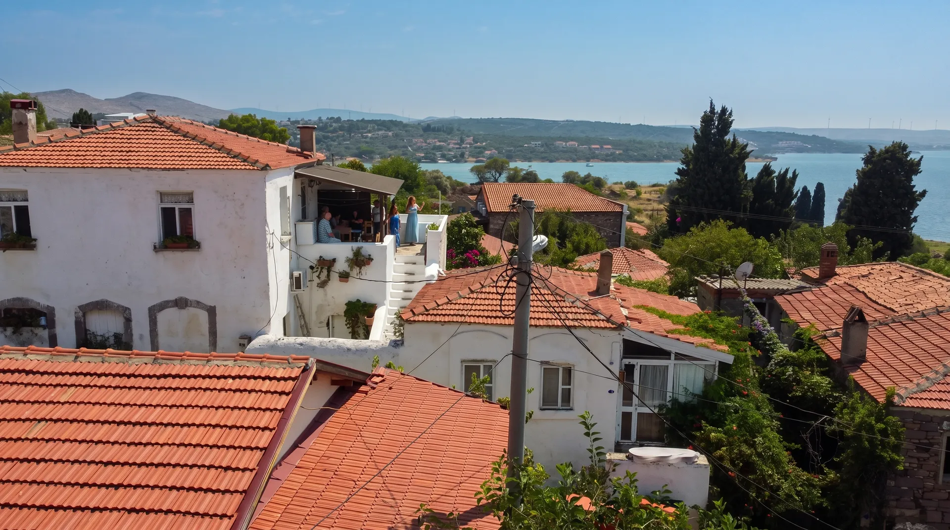 ildiriRE (47) ÇEŞME ILDIR’IN KALBİNDE TESCİLLİ TARİHİ RUM EVİ