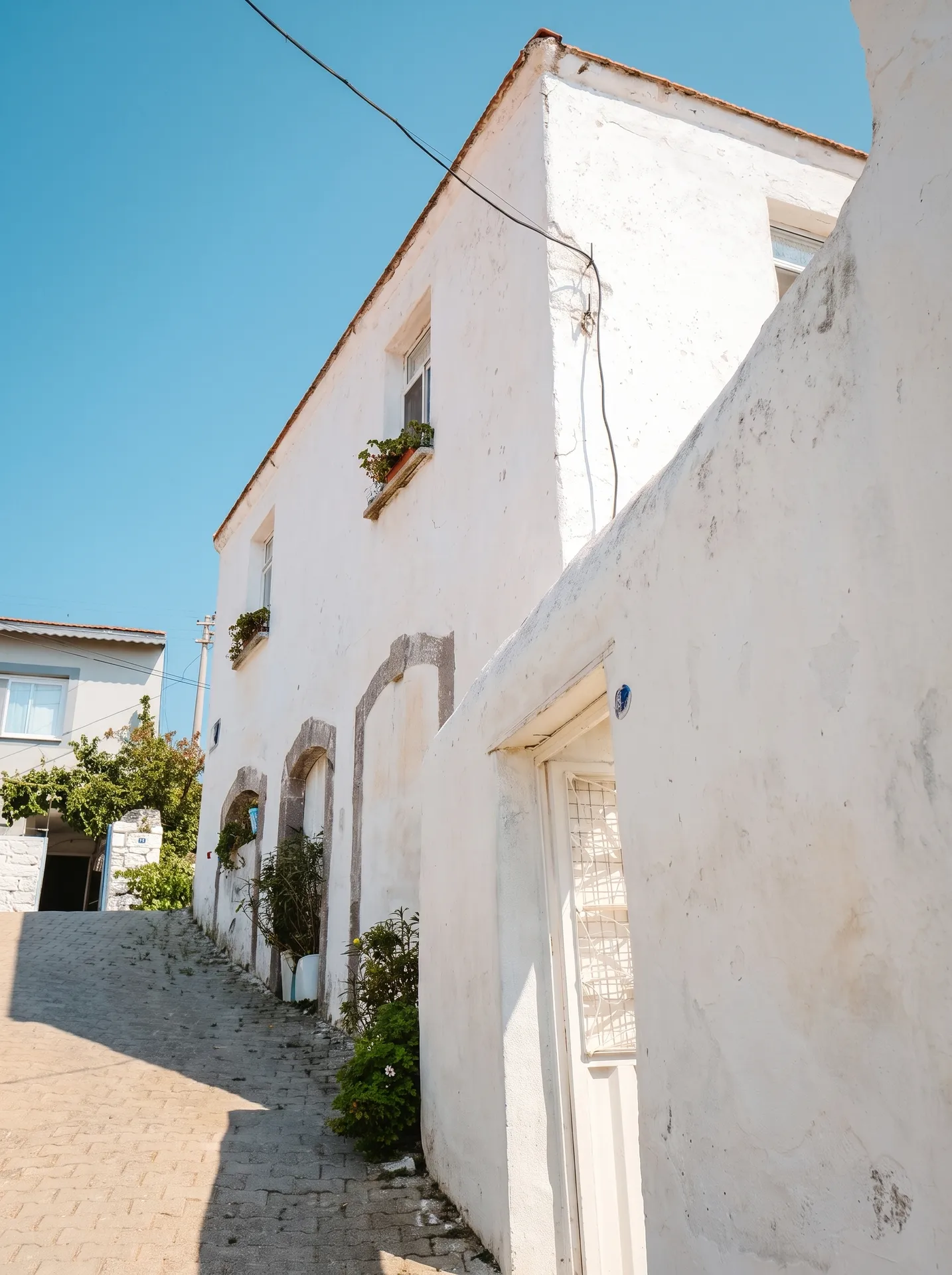 ildiriRE (6) ÇEŞME ILDIR’IN KALBİNDE TESCİLLİ TARİHİ RUM EVİ