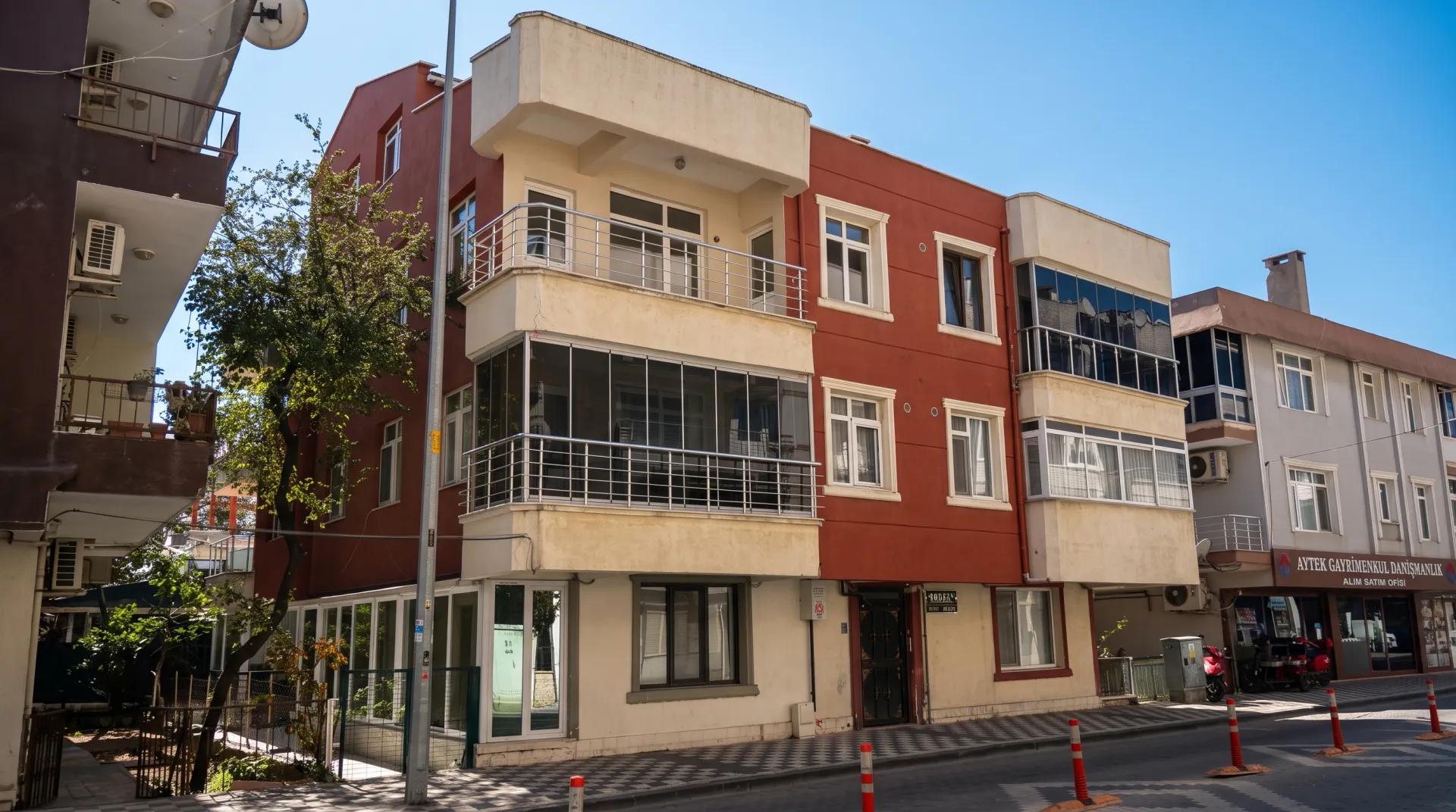 ŞARKÖYDE DENİZE 20 M 5+1 DENİZ MANZARALI DUBLEKS